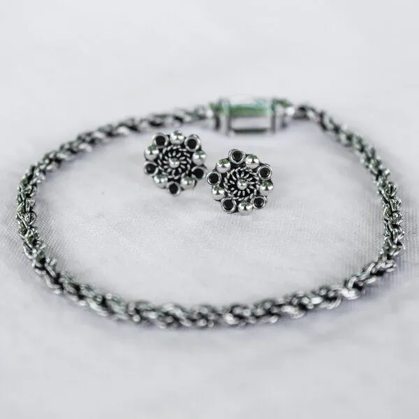 pakilia pakilia Silber Ohrstecker Kugel Kordel Fair-Trade und handmade – Produktbild 2 von 4
