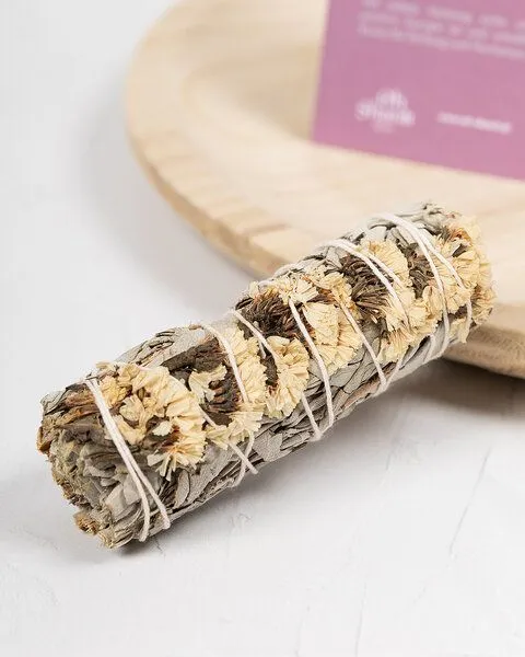 Oh Shanti Oh Shanti Räucherbündel Weißer Salbei & Sinuata Blüten – Produktbild 2 von 4