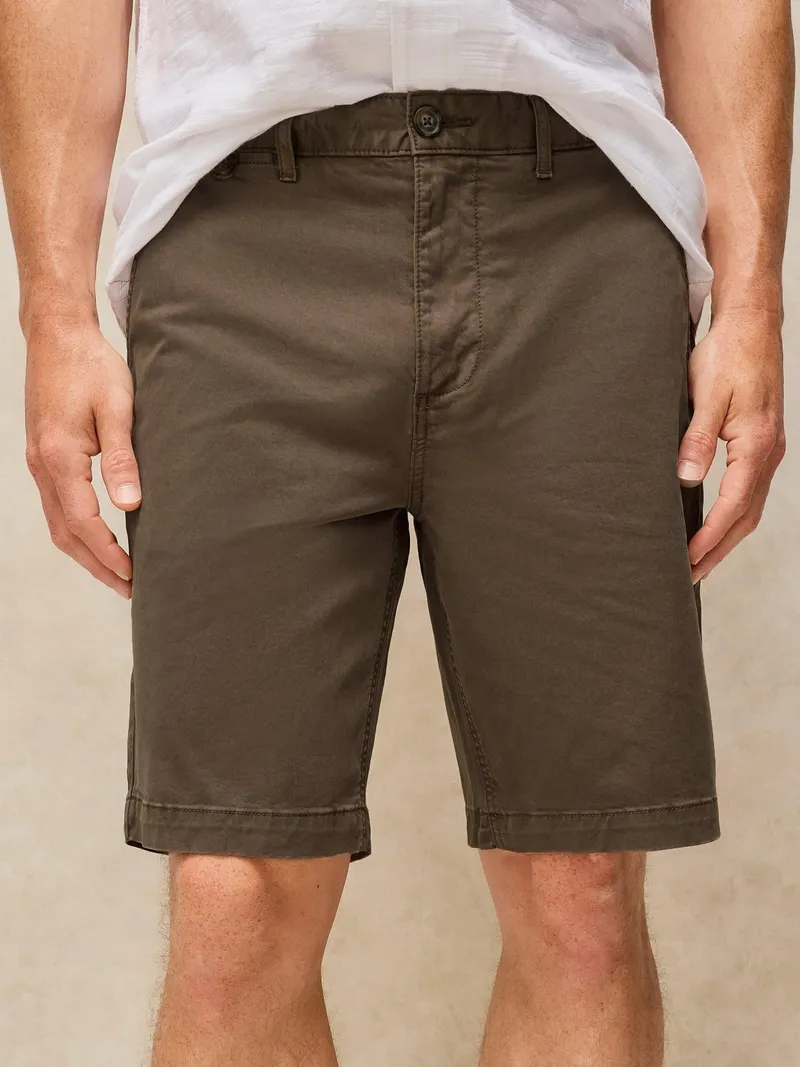 White Stuff Chino-Shorts aus Bio-Baumwolle - 32/R, Dunkelbraun, – Produktbild 2 von 4