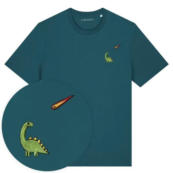LIGARTI Besticktes T-Shirt – Charlie der Dino – LIGARTI Tiermanufaktur, Petrol, – Produktbild 1 von 4