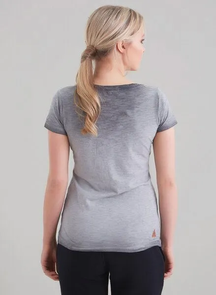 ORGANICATION ORGANICATION Damen Garment Dyed T-Shirt vorne mit Logo-Druck, Grey, – Produktbild 4 von 4