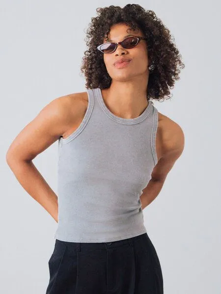 Honest Basics Honest Basics Damen Geripptes Racer-Top aus Bio- und recycelter Baumwolle, Limestone, – Produktbild 1 von 4