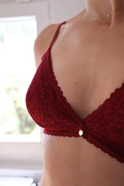 Coco Malou Coco Malou Spitzen-Bralette Juliette mit Pads in burgundy red, Rot, – Produktbild 2 von 4