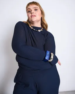 JAN N JUNE JAN 'N JUNE Damen vegan Asymmetrisches Langarm Top Tove Nightfall – Produktbild 1 von 1