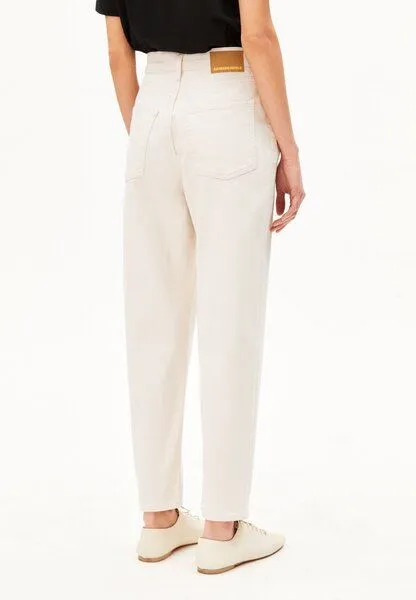 ARMEDANGELS ARMEDANGELS MAIRAA Damen recyceltem Baumwoll-Mix Comfort Stretch, Undyed, – Produktbild 2 von 4