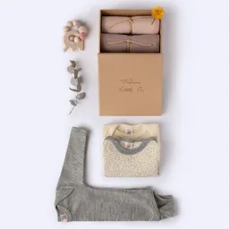 NoniKids Berlin NoniKids Berlin NoniKids Geschenkbox *Starter Rosalie* I GOTS & Bio – Produktbild 1 von 1
