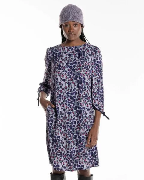 Alma & Lovis Alma & Lovis Printkleid aus fließender Viskose ( LENZING ECOVERO ) | Leo Kleid, Lavendel (lila), – Produktbild 1 von 3