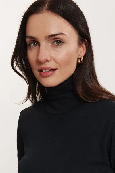 Tranquillo Tranquillo Longsleeve Marryy aus Biobaumwolle, Black, – Produktbild 5 von 6