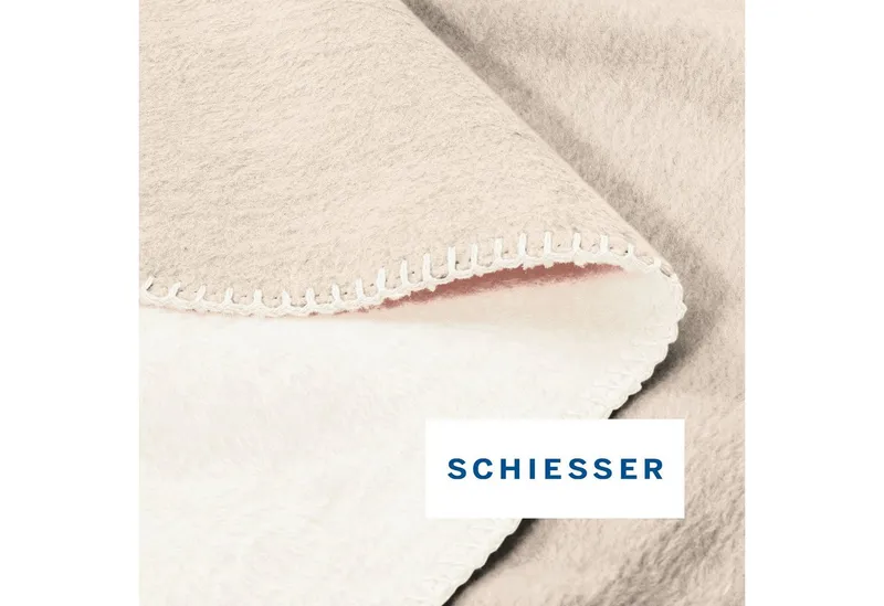 Schiesser Wohndecke Kuscheldecke Klara in Wendeoptik - Baumwoll-Mix - warm und flauschig, Schiesser, OEKO-TEX® MADE IN GREEN, Beige, – Produktbild 3 von 5