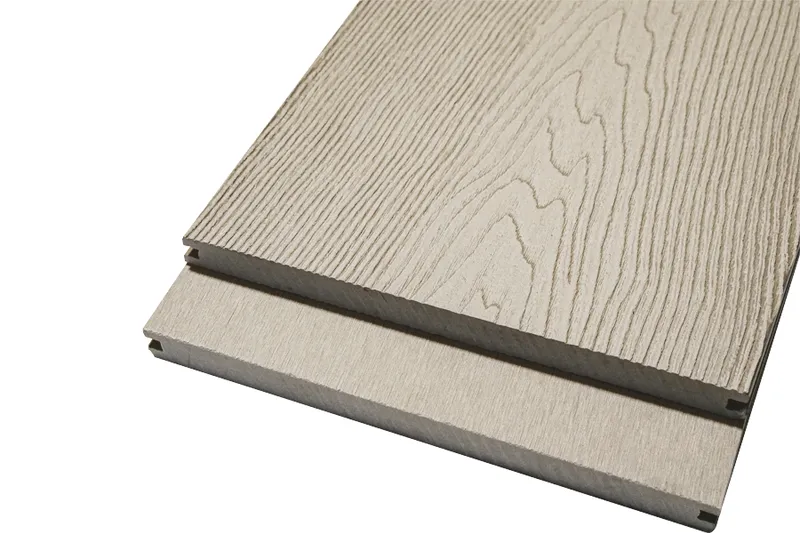 woodstore24 WPC Massivdiele WoodoKorsika, 18 (S) x 249 (B) mm, hellgrau, einseitig 3D Holzoptik / einseitig gebürstet, beidseitig begehbar-Länge: 4,00 m – Produktbild 1 von 1