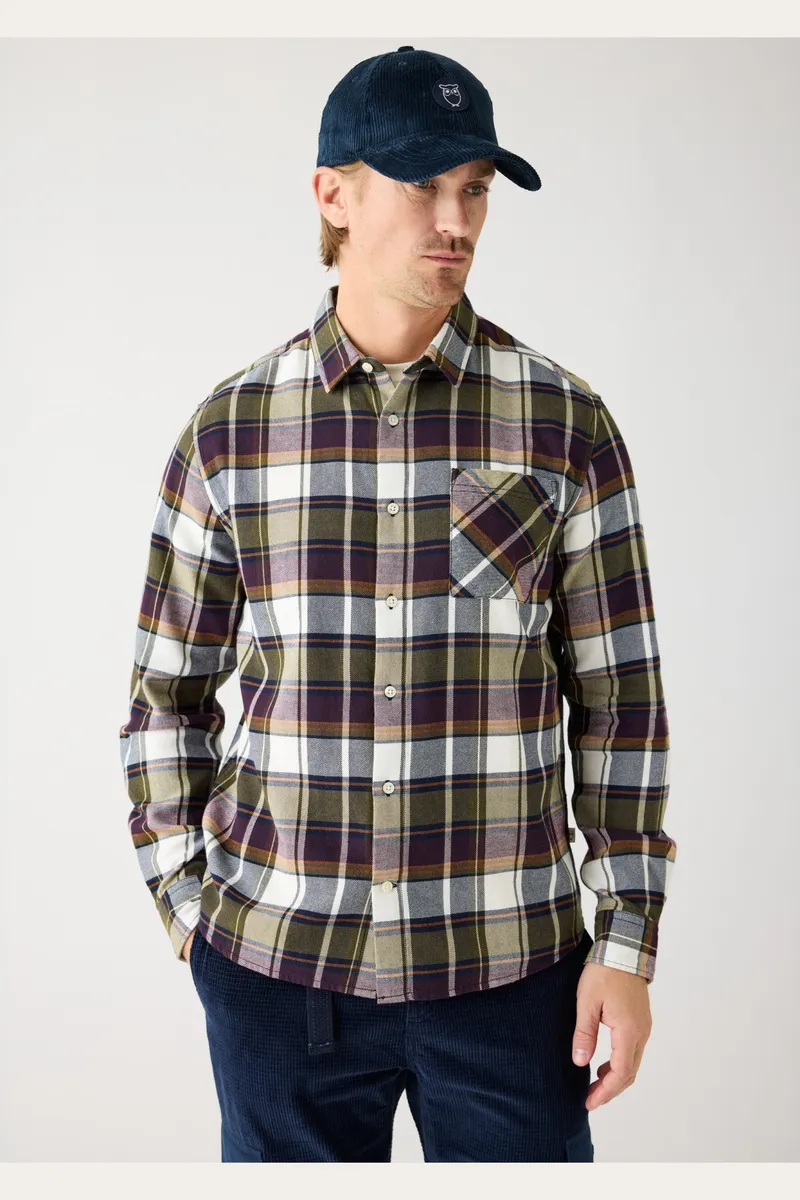 KnowledgeCotton Apparel KnowledgeCotton Apparel Herren vegan Hemd Flanell Hellkariert Blau, Extra dunkelblau, – Produktbild 1 von 1
