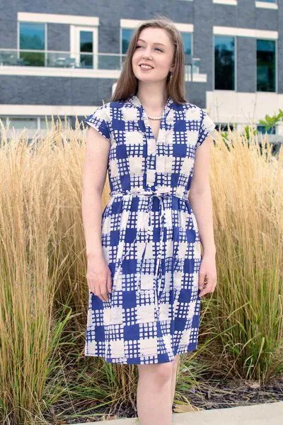 Global Mamas Global Mamas Bio Kleid - RETRO - Rings, Gingham navy (blau), – Produktbild 2 von 4