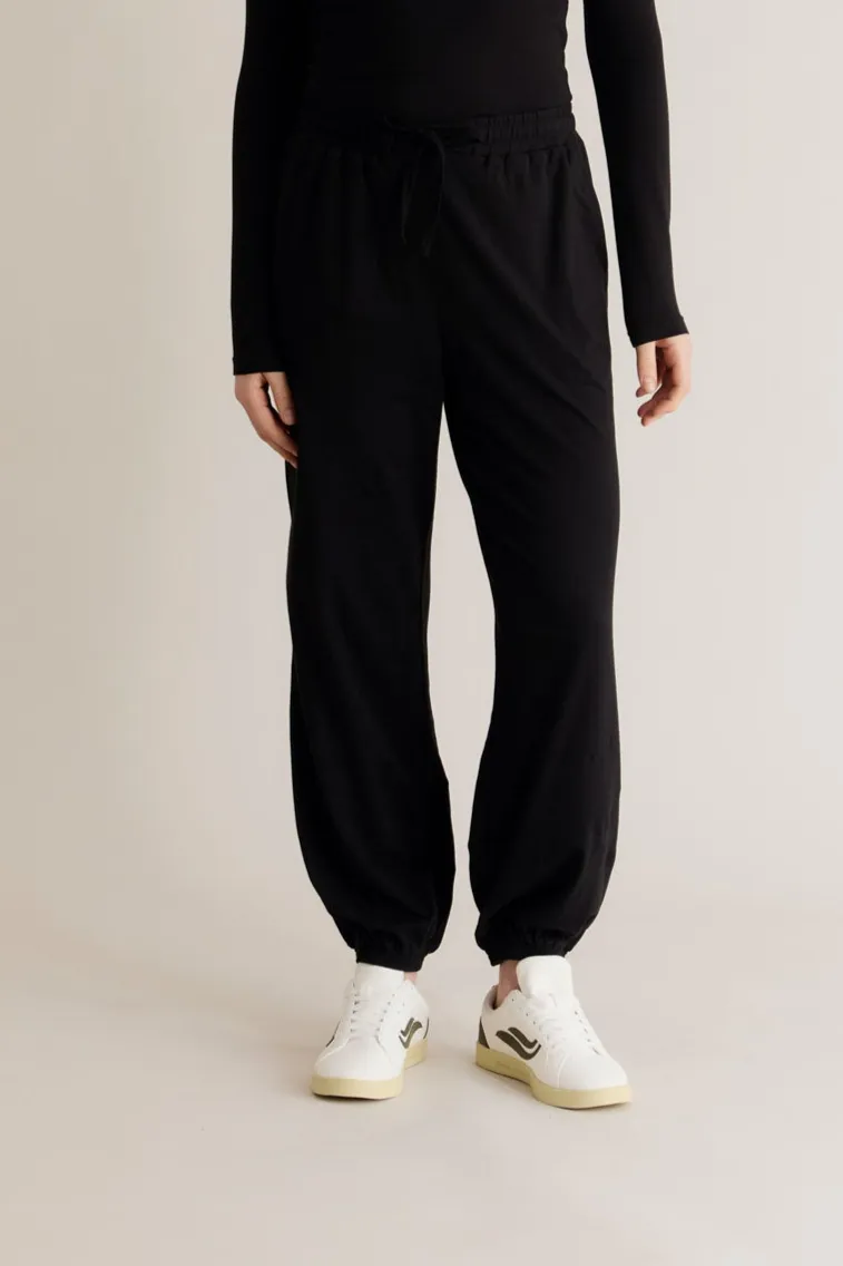 KOMODO KOMODO Damen vegan Jogger Teresa Schwarz, Schwarz, – Produktbild 2 von 2