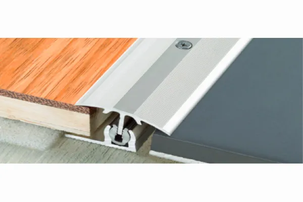 woodstore24 Provario universal Übergangsprofil, mit Kugelgelenk, 7 - 18 mm – Produktbild 1 von 1