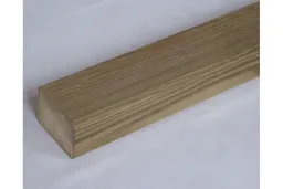 woodstore24 Kiefer KDI Unterkonstruktion, gehobelt, gefast, 45 x 70 mm, 3 m lang – Produktbild 1 von 1