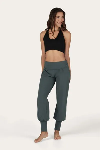 Urban Goddess Urban Goddess Yoga Hose Dakini, Pinyon (grau), – Produktbild 5 von 5
