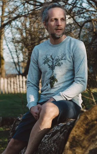Life-Tree Life-Tree Sweater aus Biobaumwolle Fairwear für Herren "Weltenbaum" in Heather Grey – Produktbild 5 von 5