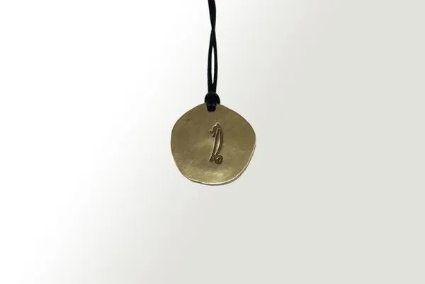 Curió Dobrão Curió Dobrão Messing Halsband Ø32, Schwarz, – Produktbild 2 von 3