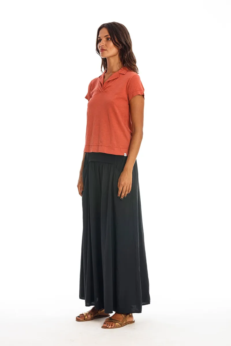 RAVENS VIEW IBIZA RAVENS VIEW IBIZA Damen vegan Polo T-Shirt Alexa Erde Rot, Dunkelorange, – Produktbild 1 von 2