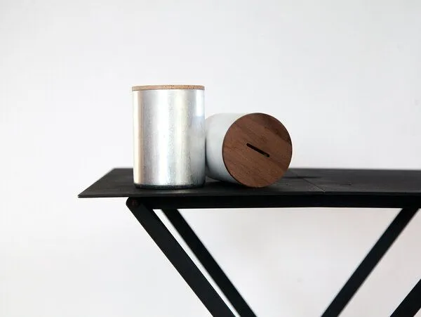 werkvoll by Lena Peter werkvoll by Lena Peter Recycling Feuerlöscher Spardose FIRE, Schwarz, – Produktbild 4 von 4