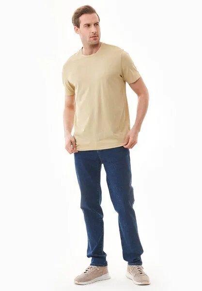 ORGANICATION ORGANICATION Natural Dye T-Shirt aus Bio-Baumwolle, Weld flower, – Produktbild 3 von 4