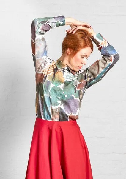 Sophia Schneider-Esleben Sophia Schneider-Esleben Unisex Shirt Lui, San Gimignano - Hemd aus Bio-Baumwolle – Produktbild 4 von 4