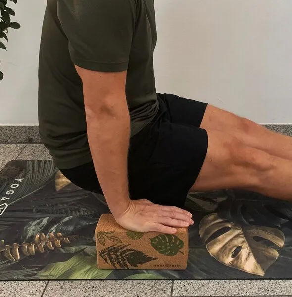 Yoga Hero Yoga Hero Yogablock aus Kork, Jungle (grün), – Produktbild 3 von 4
