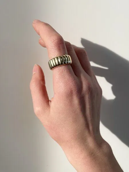 noemvri fashion label noemvri fashion label Linienring, Gold, – Produktbild 1 von 3