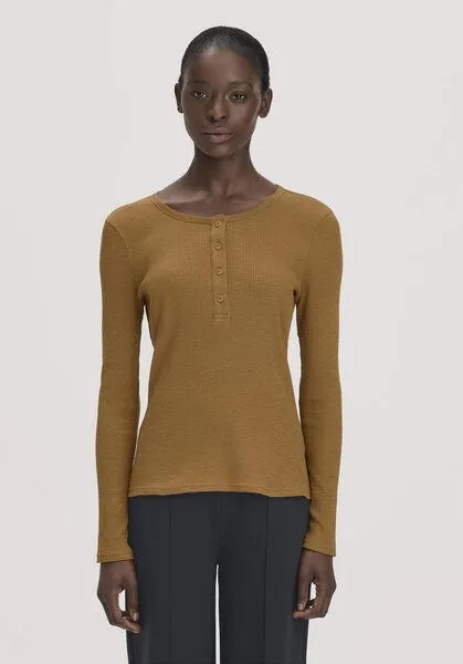 hessnatur hessnatur Longsleeve Henley Slim aus Bio-Baumwolle, Bernstein, – Produktbild 1 von 4