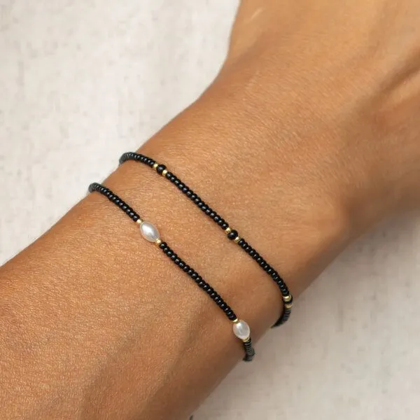 juni juni Schwarzes Perlenarmband Lola - optional als Set – Produktbild 2 von 3