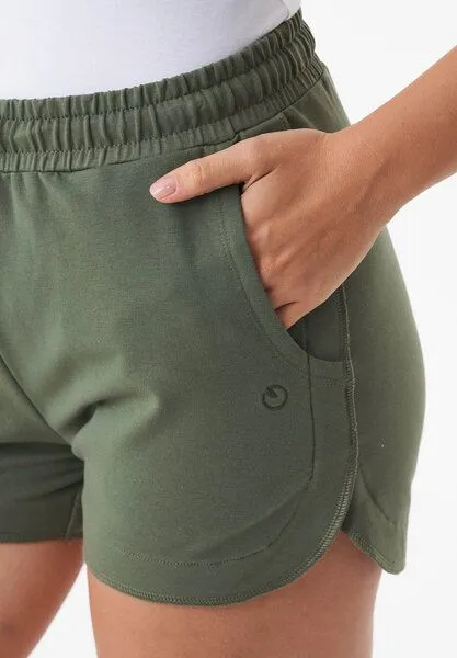 ORGANICATION ORGANICATION SANNDRA | Leichte Sweatshorts aus Bio-Baumwolle, Olive, – Produktbild 4 von 4