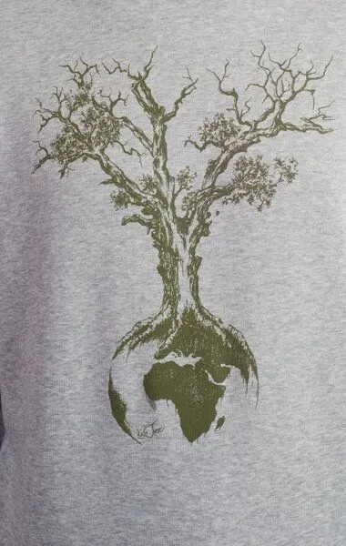 Life-Tree Life-Tree Sweater aus Biobaumwolle Fairwear für Herren "Weltenbaum" in Heather Grey – Produktbild 4 von 5