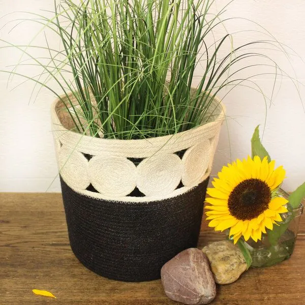 Mitienda Shop Mitienda Shop Korb aus Jute Paper Black – Produktbild 2 von 3