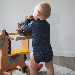 Kokon Zwo Kokon Zwo Baby Langarmbody 60% Seide (peacesilk) 40% Baumwolle (kbA) – Produktbild 1 von 1