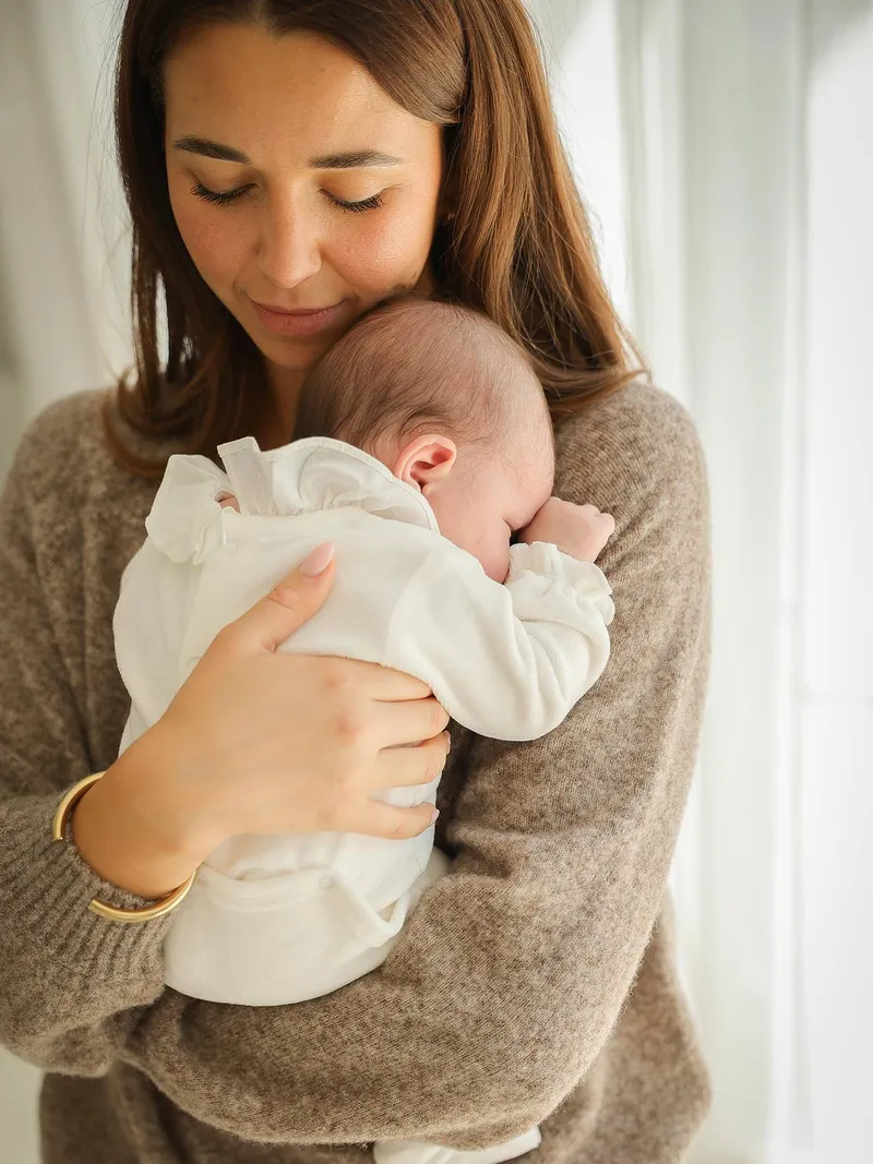 Envie De Fraise 2er-Pack Baby Schlafanzüge aus Samt ENVIE DE FRAISE personalisierbar, Wollweiß, – Produktbild 1 von 4