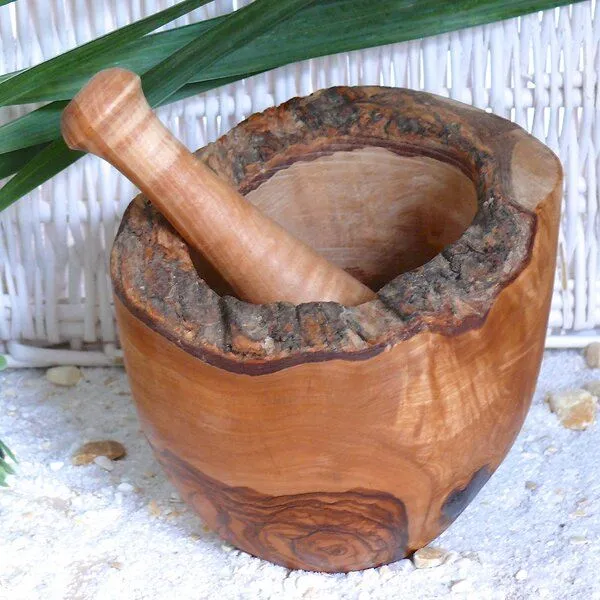 Olivenholz erleben Olivenholz erleben Mörser RUSTIKAL inkl. Stößel (ca. 14 cm) aus Olivenholz – Produktbild 1 von 1