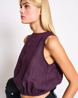 JAN N JUNE JAN 'N JUNE Damen vegan Cropped Top Lupin Cherry Lacquer – Produktbild 1 von 1