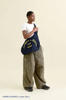 DAWN Dawn Damen vegan Hose May May Baggy Cargo Moosgrün – Produktbild 1 von 1