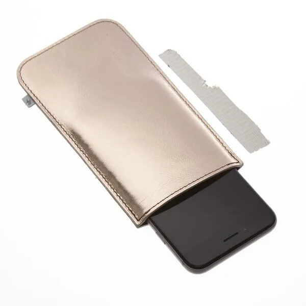 ELEKTROPULLI ELEKTROPULLI Handyhülle für dein iPhone 6-8 ohne Bumper, Kupfer, – Produktbild 3 von 3