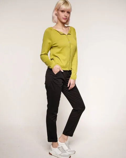 Alma & Lovis Alma & Lovis Leichter Feinstrick-Cardigan aus reiner Bio-Baumwolle | Cotton Cardigan, Limette (grün), – Produktbild 2 von 4
