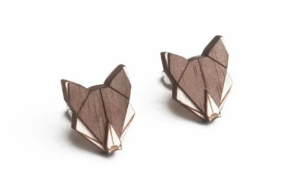 BeWooden BeWooden Ohringe mit Holzdetails Wolf – Produktbild 1 von 2