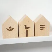 Bow Hummingbird Bow & Hummingbird 3er Set Deko-Holzhäuschen Schiffchen-Möwe-Fische – Produktbild 1 von 1