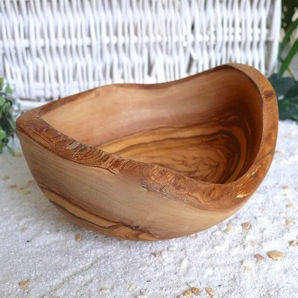 Olivenholz erleben Olivenholz erleben Knabberschale RUSTIKAL (rund), Ø ca. 14 cm aus Olivenholz – Produktbild 2 von 3
