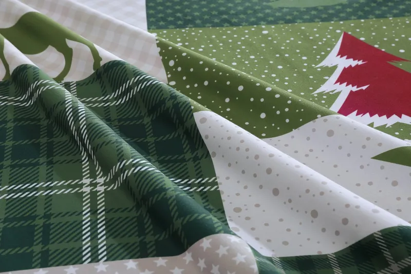 OTTO home Bettwäsche Nicholas, Microfaser, 2 teilig, Weihnachtsbettwäsche, Winter, in 3 Qualitäten verfügbar, Grün, – Produktbild 5 von 5