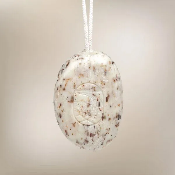 Aqui d'Aïa Aqui d'Aïa Kieselsteinseife am Seil mit Lavendelblüten 200g – Produktbild 1 von 3