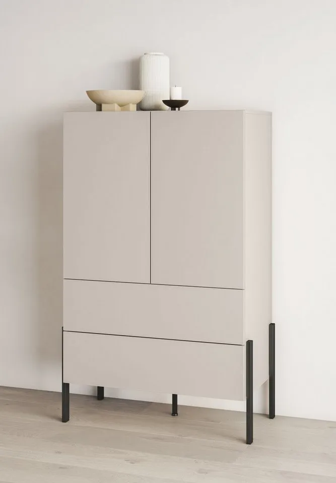 OTTO home Wäscheschrank Jukon, moderner griffloser Kleiderschrank, Metallfüsse, Made in Europe (90x150x50, ideal für kleine Räume oder Nischen) Mehrzweckschrank,2 Schubladen, 2 Türen, FSC-zertifiziert, Kaschmir | korpus: kaschmir, – Produktbild 2 von 5