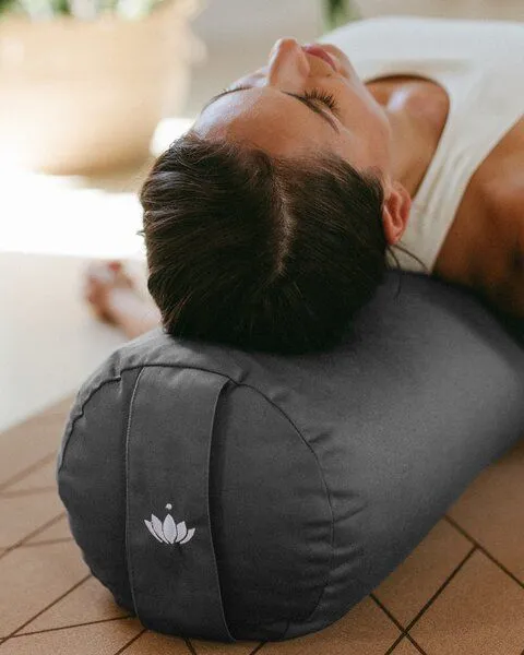 Lotuscrafts Lotuscrafts Yogarolle RESTORATIVE Ø24 cm - Yoga Bolste Rolle - GOTS zertifiziert, Anthrazit, – Produktbild 1 von 2