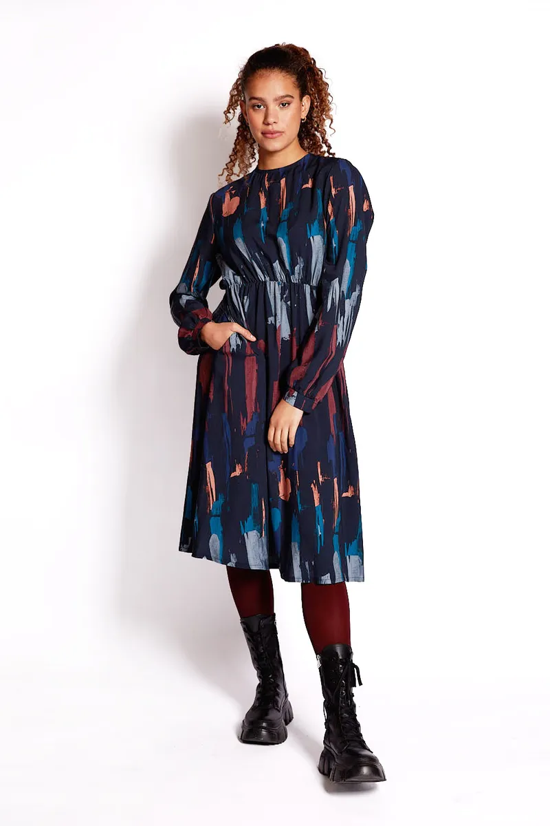 WiDDA WiDDA Damen vegan Kleid Splash Graphic Pattern Dunkelblau, Dunkelrot, – Produktbild 2 von 2