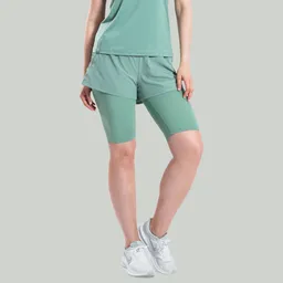 GymBeam OG1 STRIX ULTRA 2in1 Shorts für Frauen in Agave XL – Produktbild 1 von 1