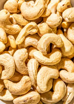 KoRo Bio Fairtrade Cashewkerne 1 kg – Produktbild 1 von 1